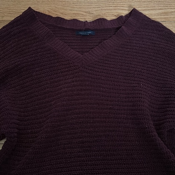 women’s american eagle maroon sweater - Picture 2 of 4